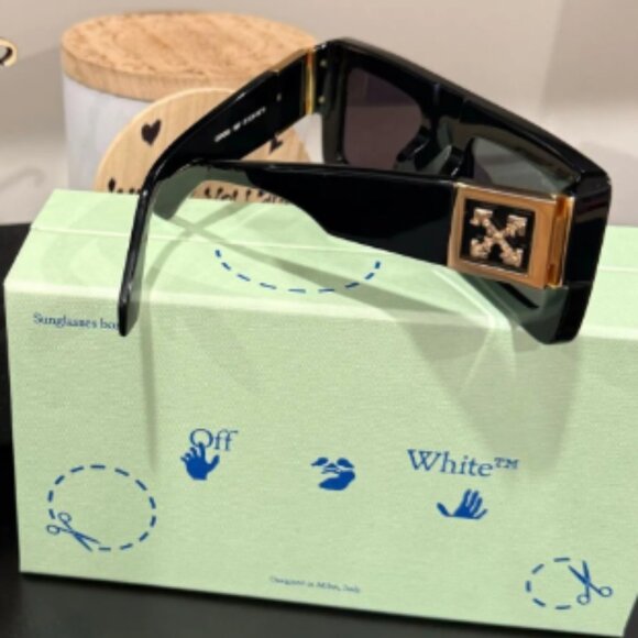 SOFF001. OFF-WHITE Sunglasses, Rectangle Frame, Black/Dark Gray w/COA - Picture 2 of 2